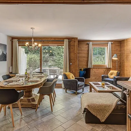 Vallet 1, Alpes Travel, Old Town, Sleeps 6 Chamonix