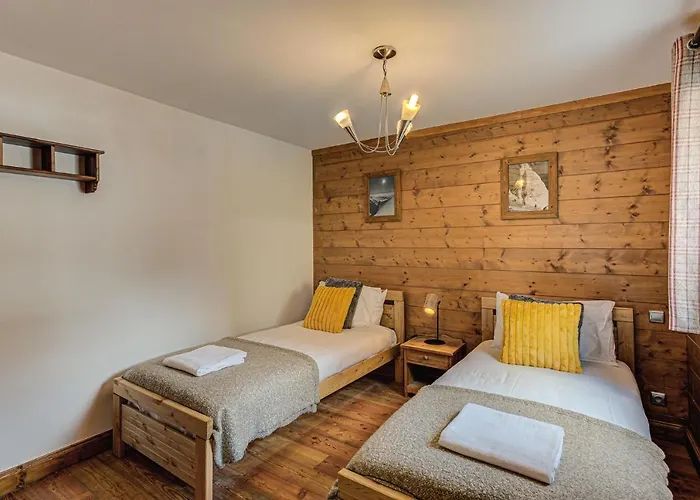 Vallet 1, Alpes Travel, Old Town, Sleeps 6 Chamonix