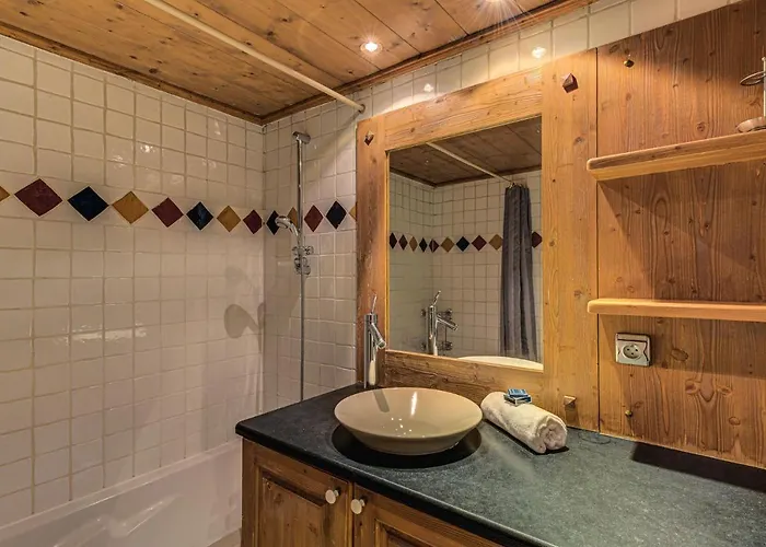 Apartamento Vallet 1, Alpes Travel, Old Town, Sleeps 6 Chamonix Mont Blanc